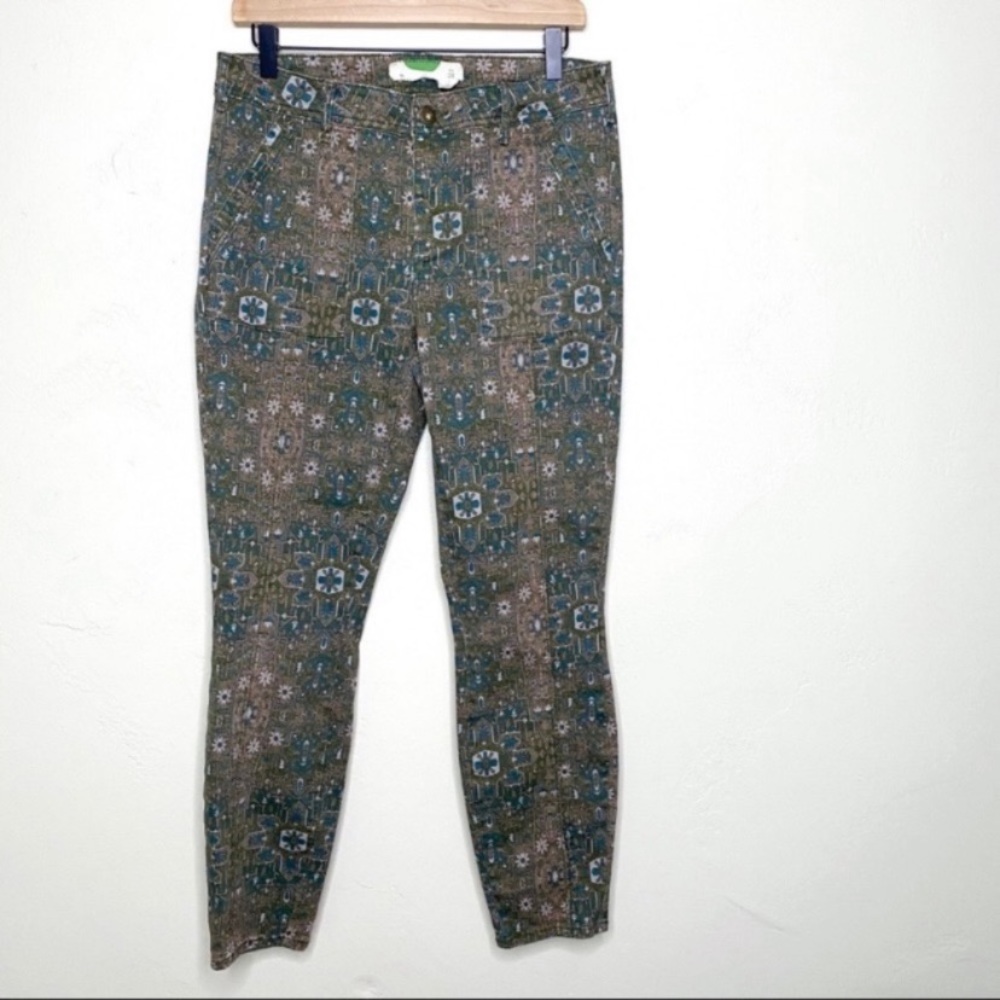 Anthro olive green kaleidoscope print pant size 28